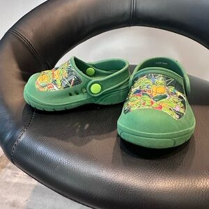 Kids Green Cartoon Character Clogs